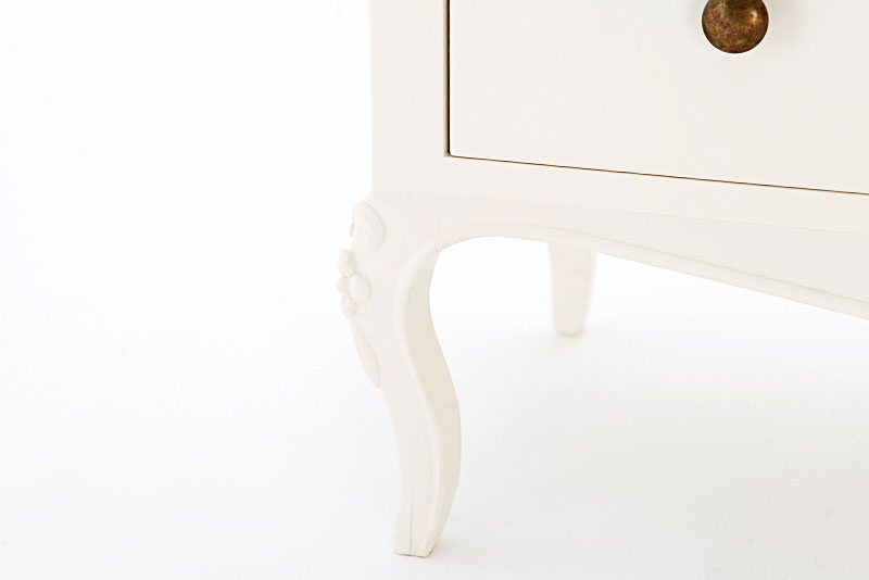 COMODA ANTOINETTE